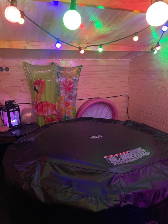 Chambre Agreable Avec Jacuzzi Marselha Exterior foto